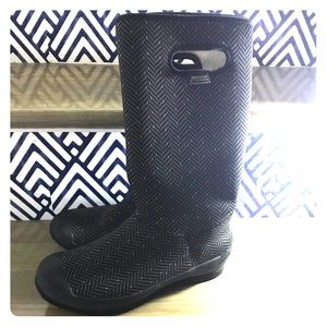 Size 9 Bog boots